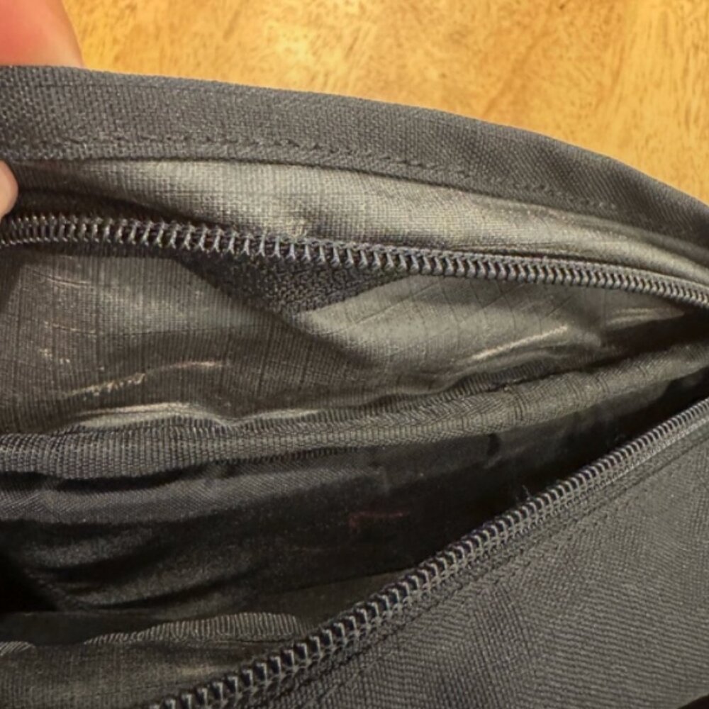 North Face Lumbar Blue Black Waist Sling Bag Fanny Pack Water Bottle Pockets - Picture 11 of 12